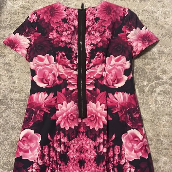 Floral Michael Kors pink and Black Shift Dress Size 6P Work or Office - Picture 5 of 5